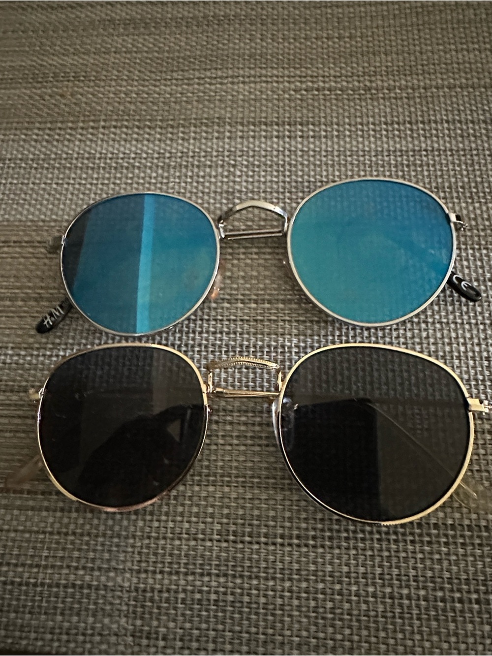 Classic Round Metal Frame Sunglasses - Blue & Black Lenses